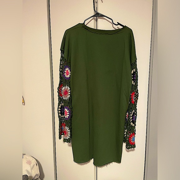 Umgee Crochet Sleeve French Terry Dress in Olive NWOT - Picture 6 of 8